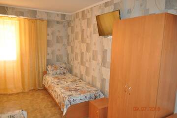 Фото номера Роскошный четырехместный номер Курортные отели Orfey Resort г. Кирилловка 8