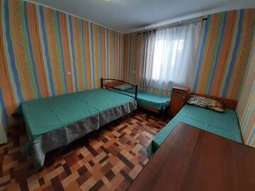 Фото номера Классический четырехместный номер Гостевой дом GhestHouse charivna9 г. Кирилловка 4